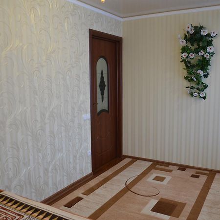 Ветеринарный Apartment Berdychiv Екстериор снимка